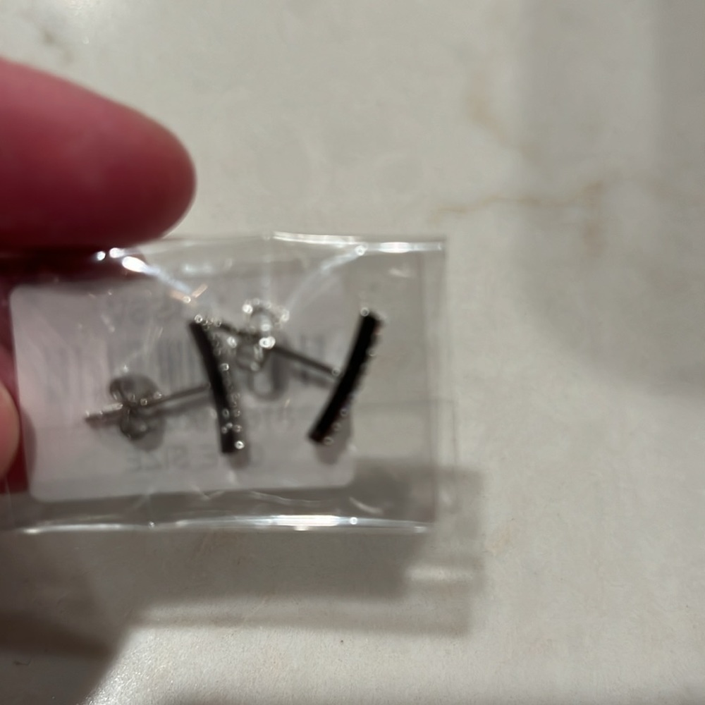 Adornia Swarovski Crystal Bar Studs Silver/NWT - Picture 5 of 7